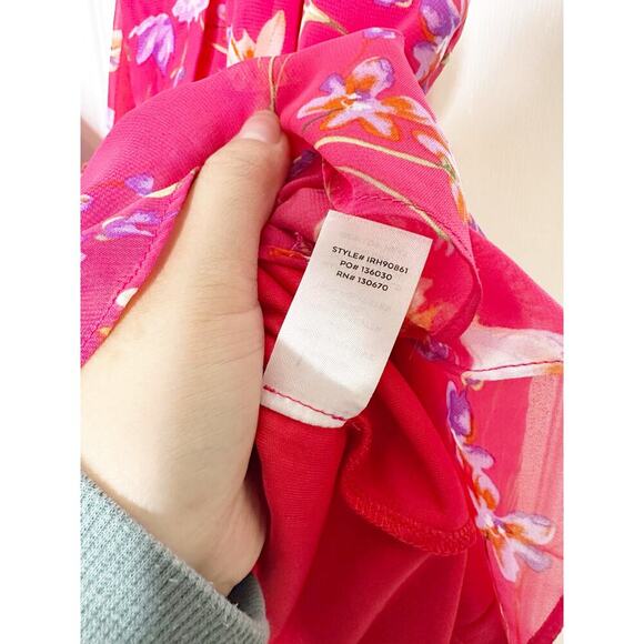 Lulus Size M Flirty Ways Hot Pink Floral‎ Flutter Sleeve Romper - Picture 6 of 13
